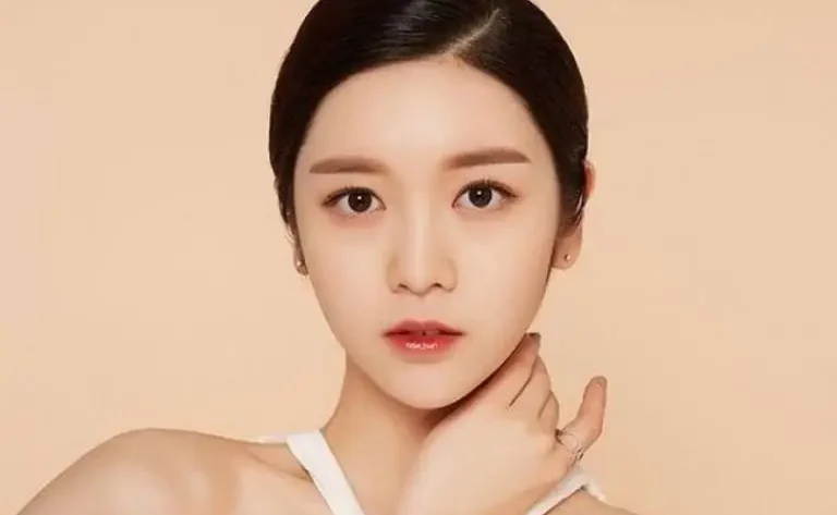 độn cằm bác saĩ nào đẹp